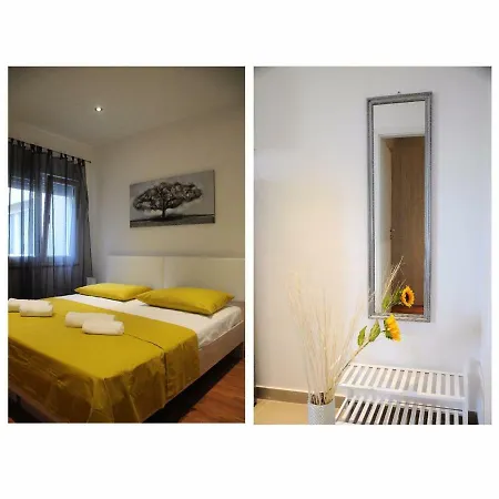Aria With Private Parking Apartman Split