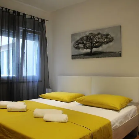 Aria With Private Parking Apartman