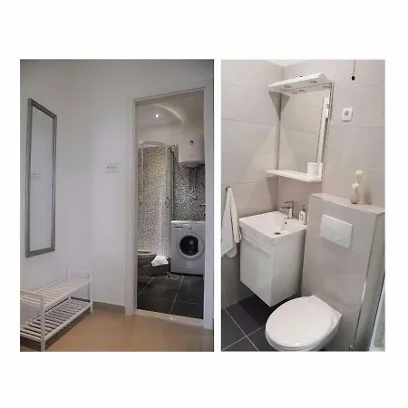 Aria With Private Parking Apartman *