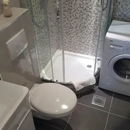 Aria With Private Parking Apartman *